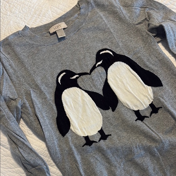 LOFT Sweaters - LOFT Penguin Sweater